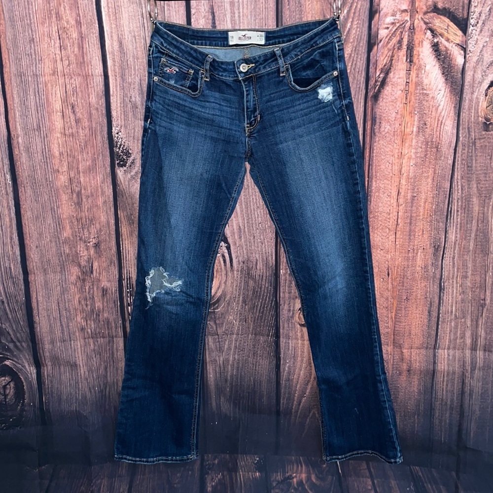 Hollister Bootcut Jean size 11R | W30 L33